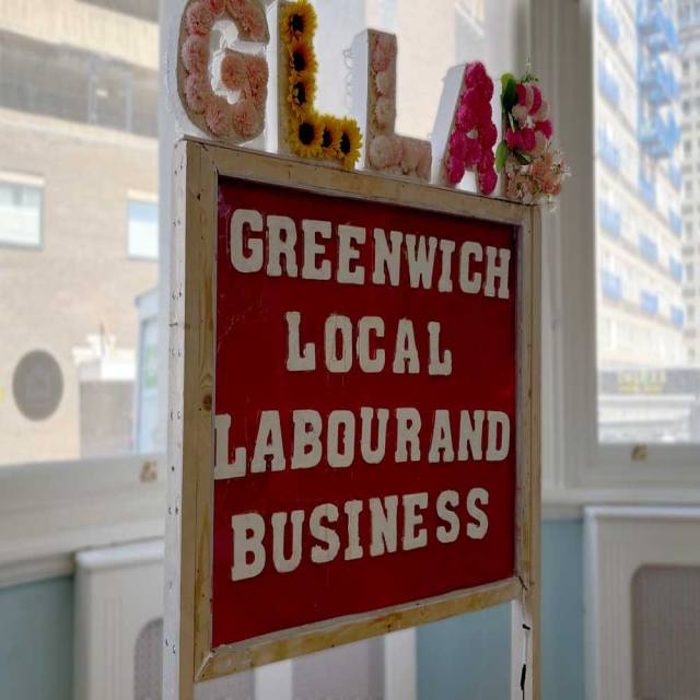 GLLaB sign
