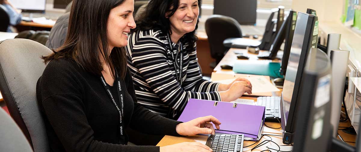 Student learning digital skills