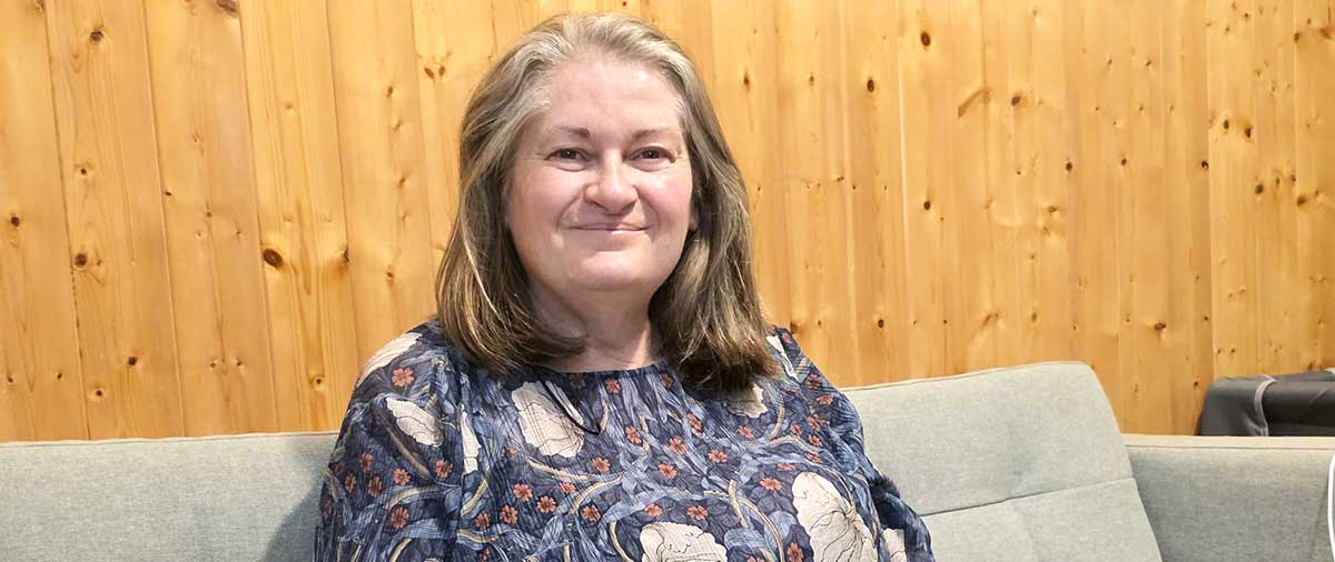 Portrait of student-turned-tutor Gillian