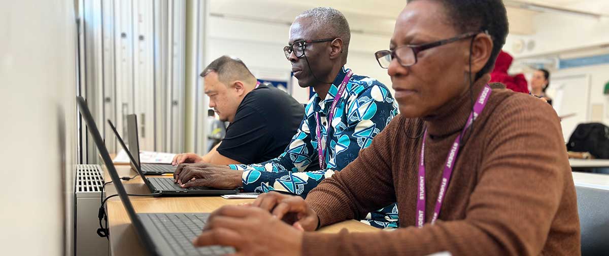 Students in a digital skills courses