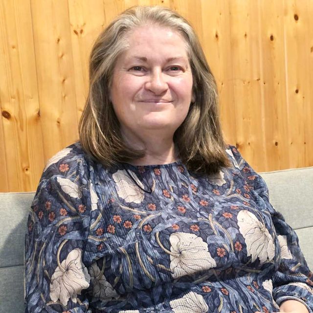 Portrait of student-turned-tutor Gillian